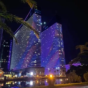 فندق Downtown Centre In Orbi In, باتومي