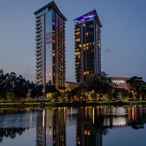 מלון Miramar Luxury Residences